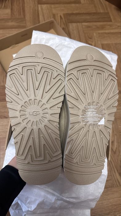 Ugg tazz бежеві угги