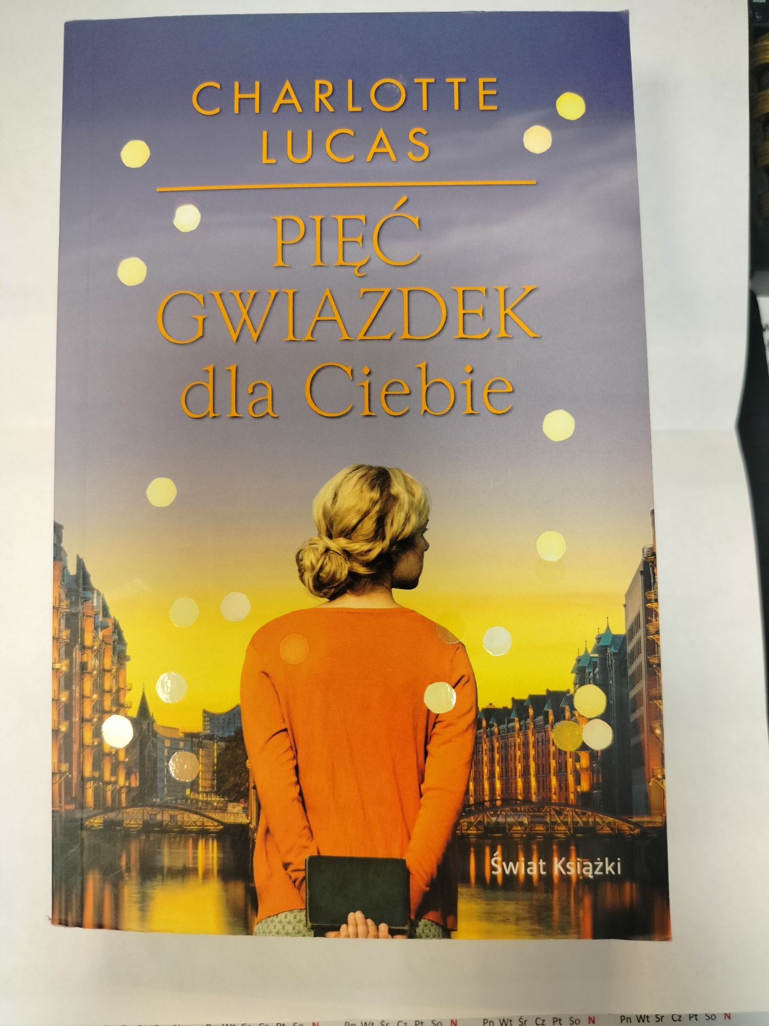 Książka "Pięć gwiazdek dla Ciebie" Charlotte Lucas