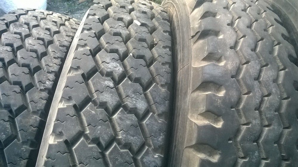 Opony Michelin 9R 22.5 caloroczne napedowe i os prowadzaca R22,5