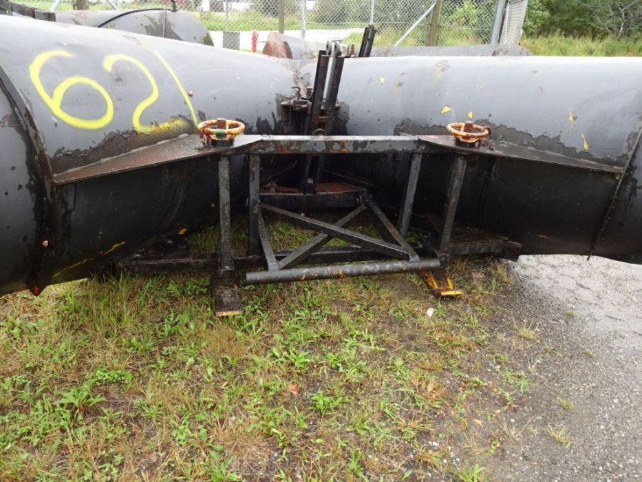 Pług do śniegu śnieżny odśnieżny strzałka Epoke strzałka Ursus Zetor