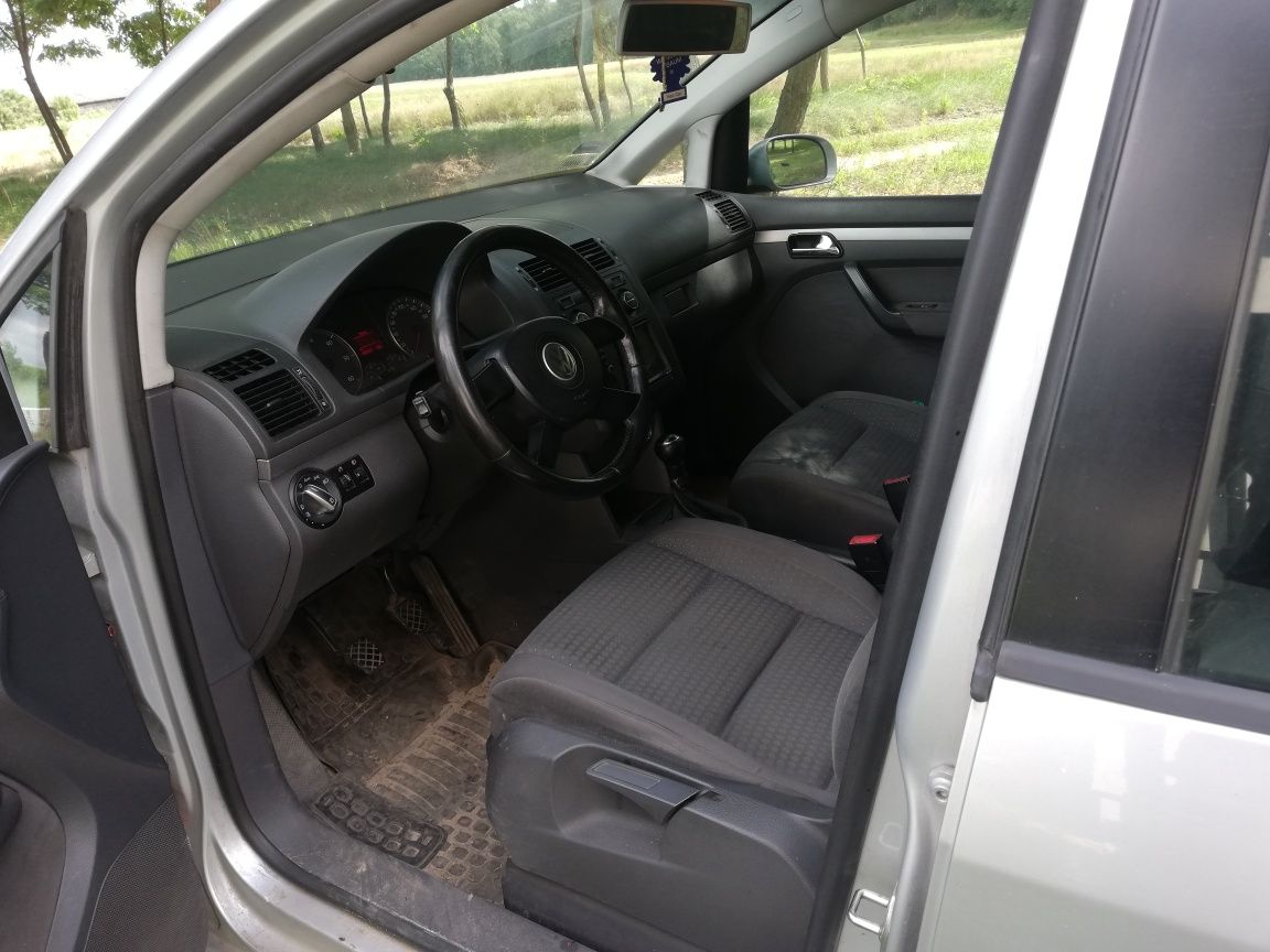 VW touran 2.0 tdi 7 miejsc