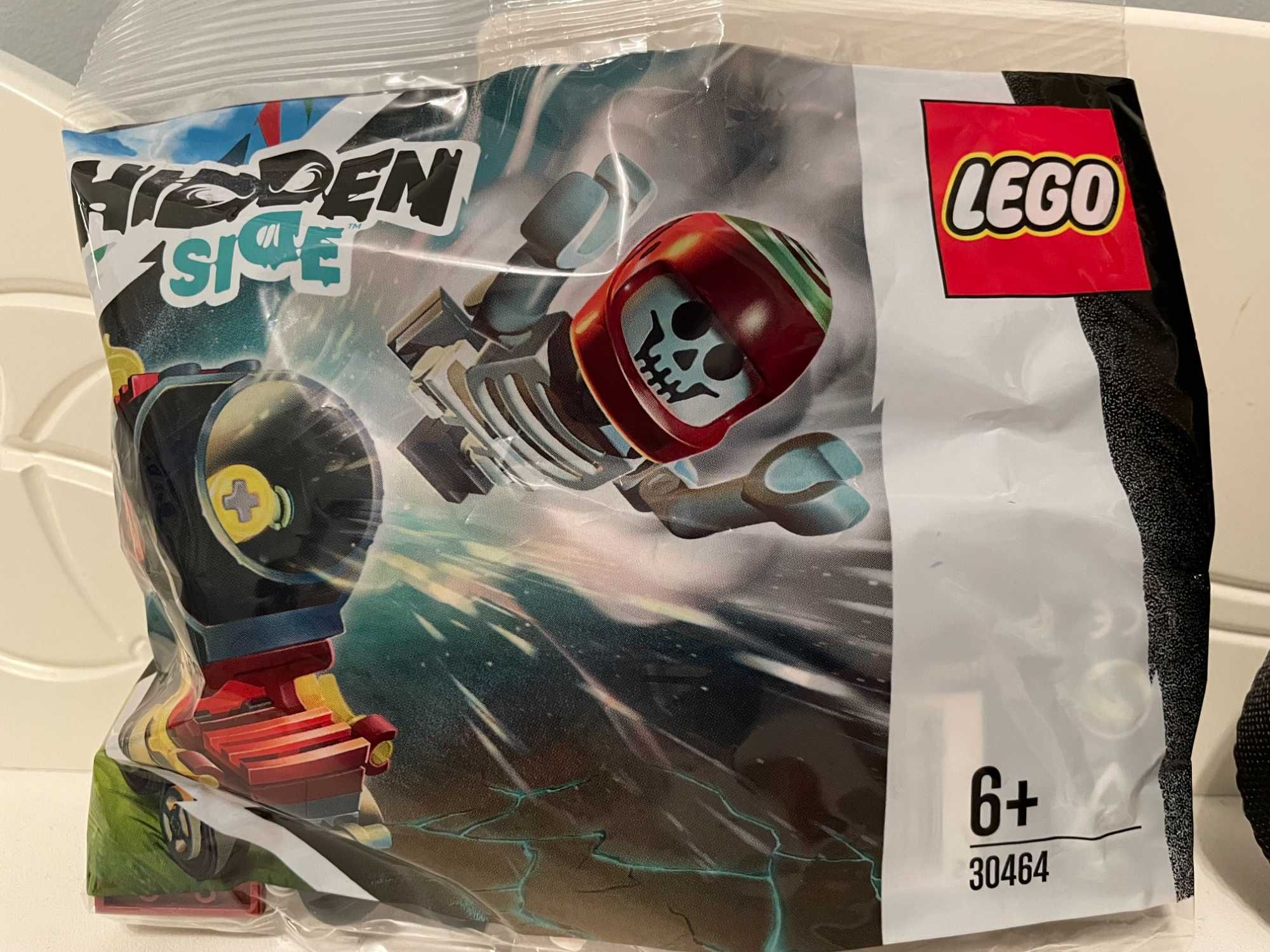 Lego polybag hidden side