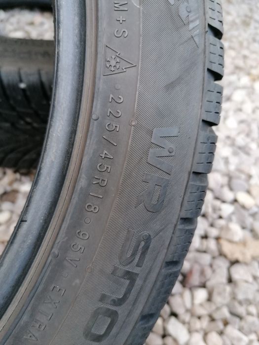 225/45/18 Nokian zimowe