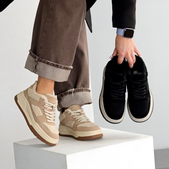 Жіночі шкіряні зимові Кросівки в кольорах