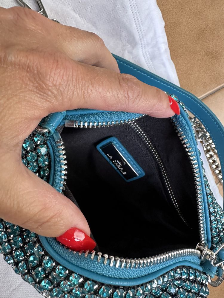 Bolsa La carrie nova sem etiqueta