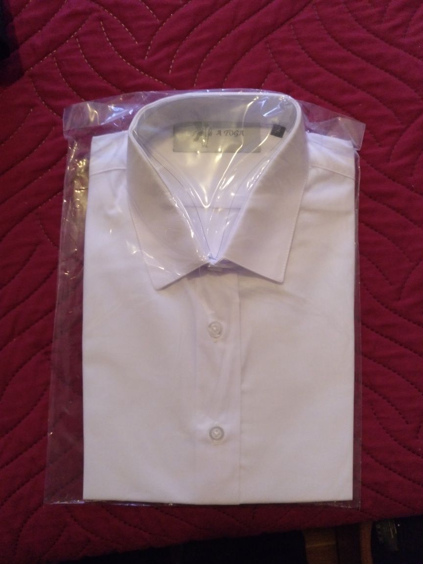 Camisa nova de traje