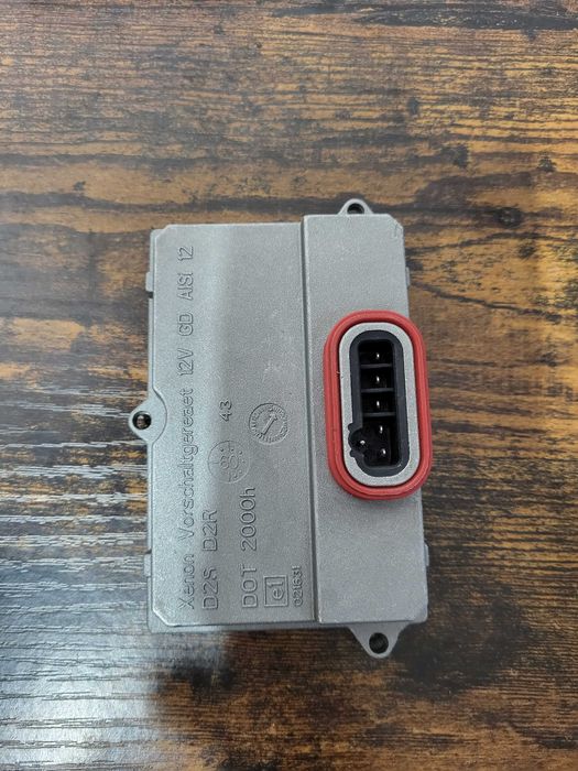 przetwornica xenon mercedes 5dv008-290