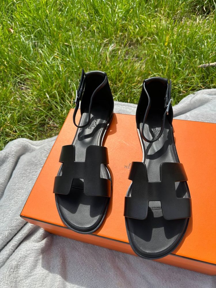 Hermes santorini  40.5 ; 38.5 розмір