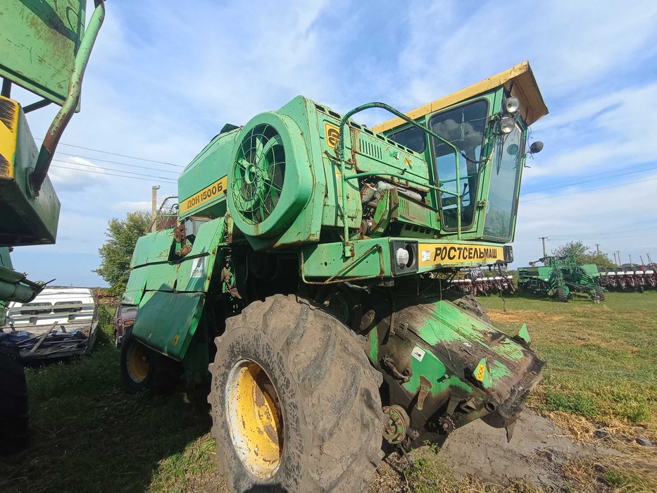 Комбайн Дон 1500Б