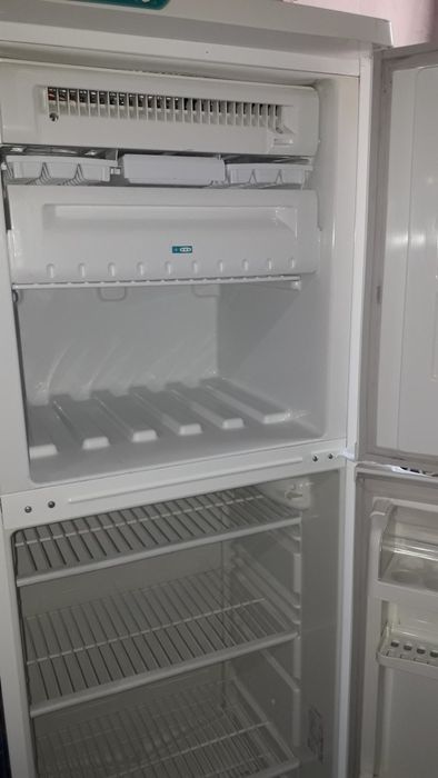 Продам бу хлодильник STINOL робочий.