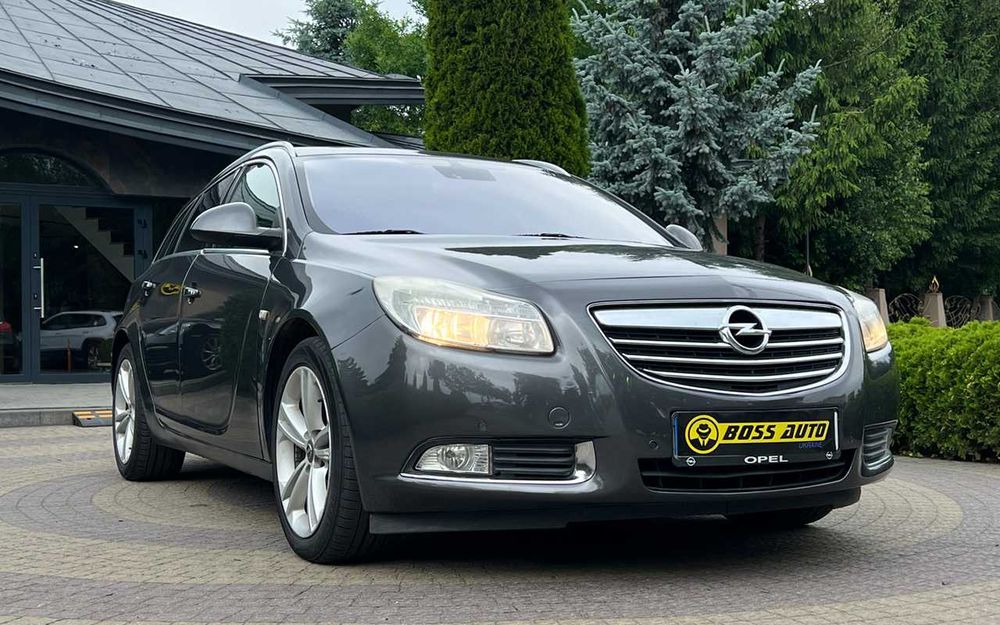 Opel Insignia 2011