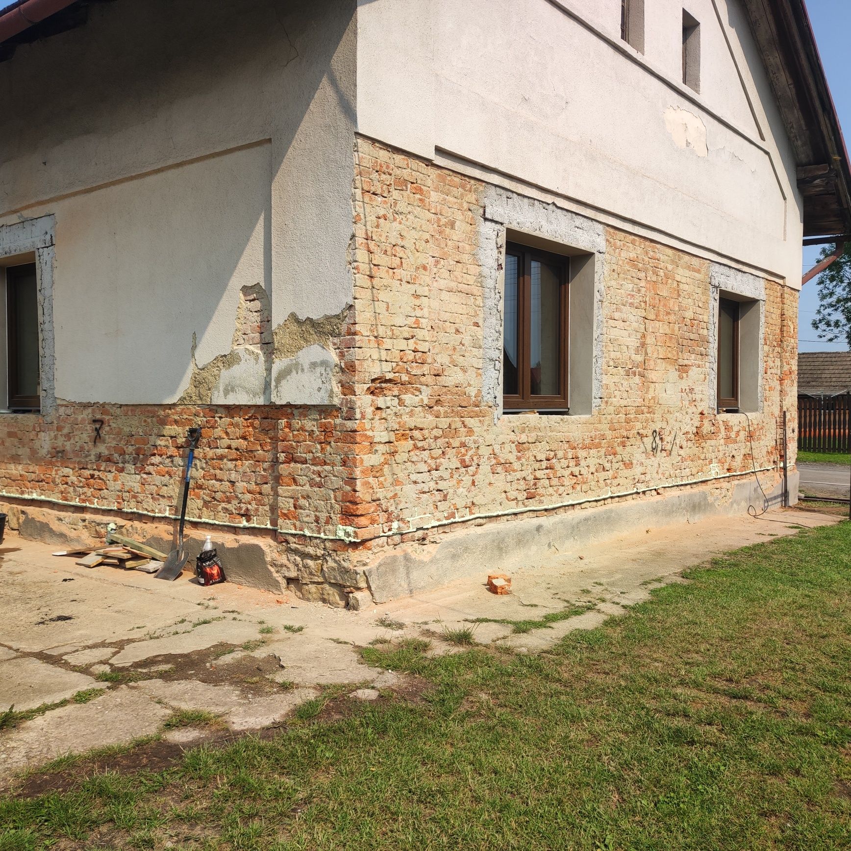 Osuszanie ścian budynków, podcinka metodą prinz izolacja pozioma