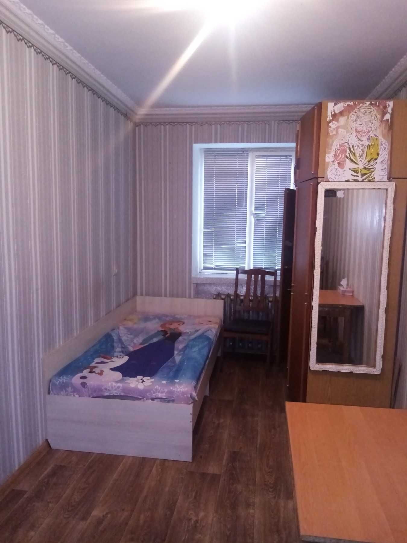 Кімната в 3хк.кв. в оренду. ЦЕНТР. Без господарів