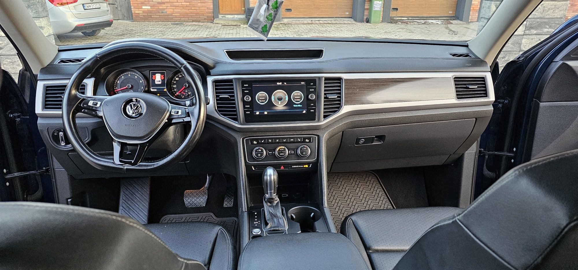 Vw atlas rok 2018 silnik 3.6 benzyna 7-miejsc ładny zamiana