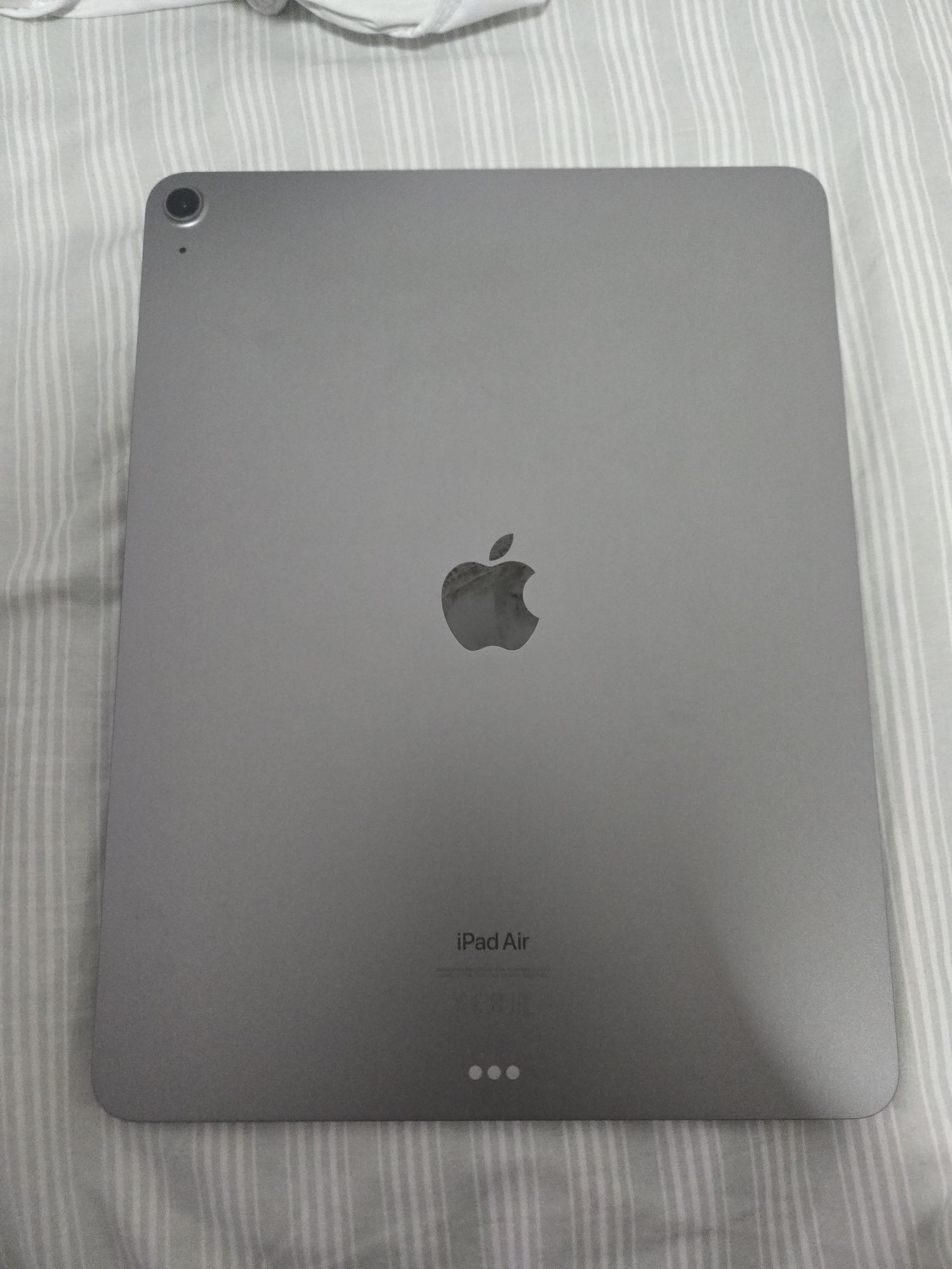 IPad Air 13 - Com garantia e carregador