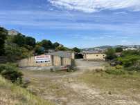 Arrendam-se Armazéns e Escritórios em parque industrial com 15.000m2