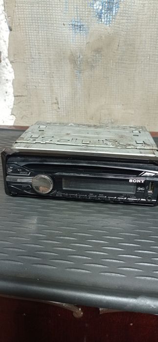 Продам авто магнитолу SONI(оригинал)