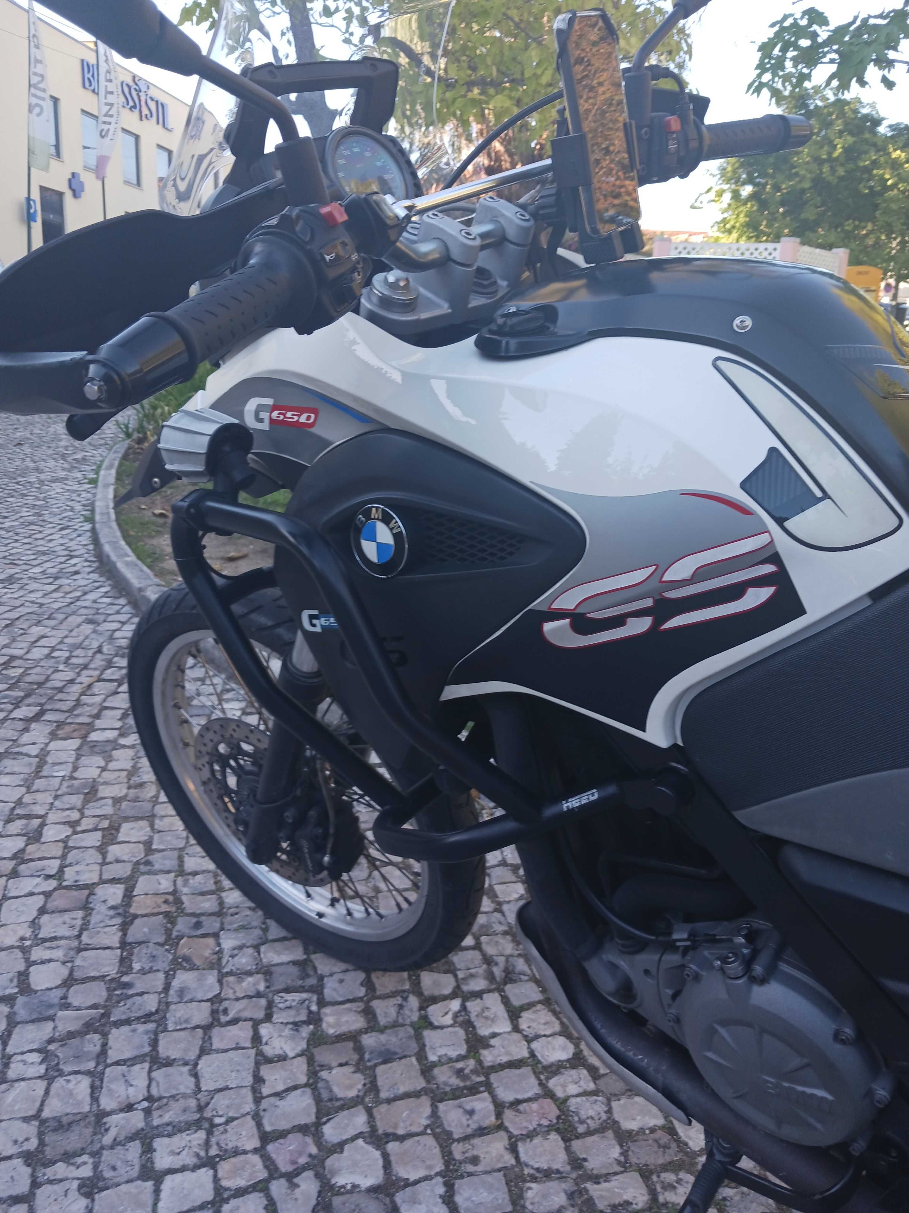 Moto gs BMW 650.