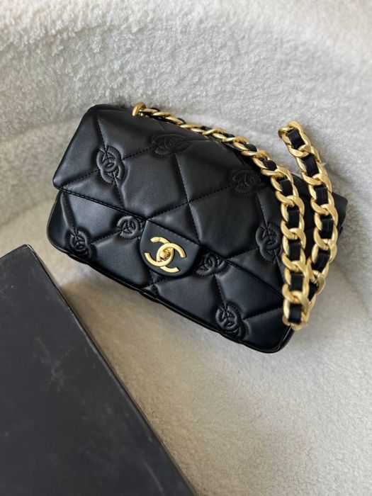 Сумка Chanel , в коробці