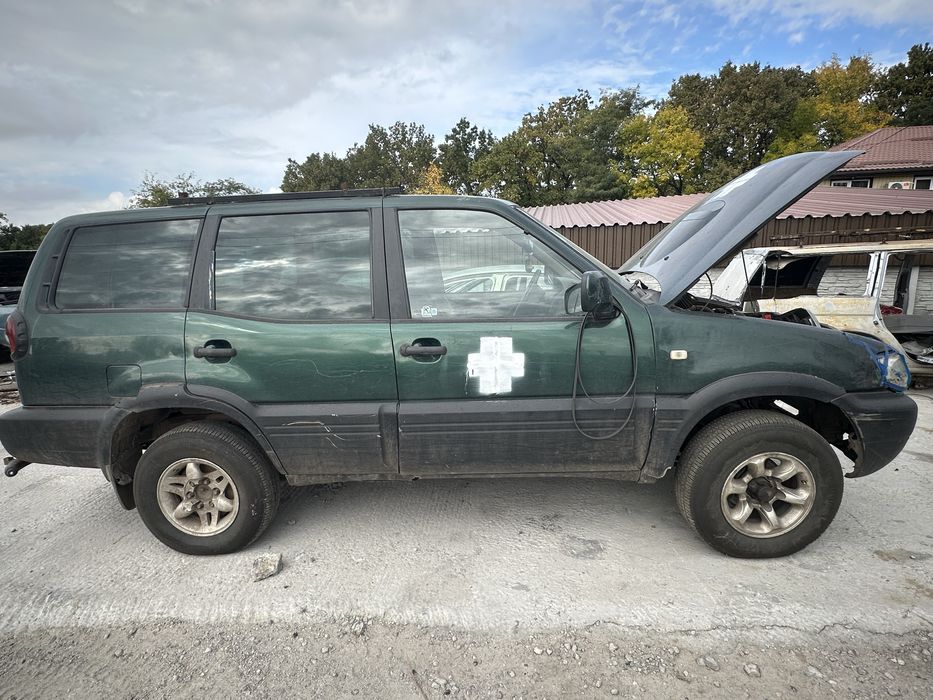 Разборка запчасти шрот Nissan Terrano 2.7 автомат 2000 2001 2002 2003