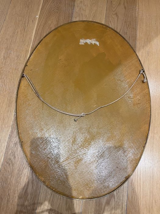 Espelho em talha dourada