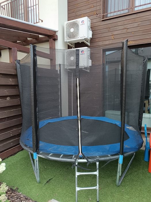 Trampolina ogrodowa 1.8 m z siatką
