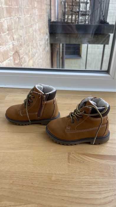 Демісезонні черевики на хлопчика 23р