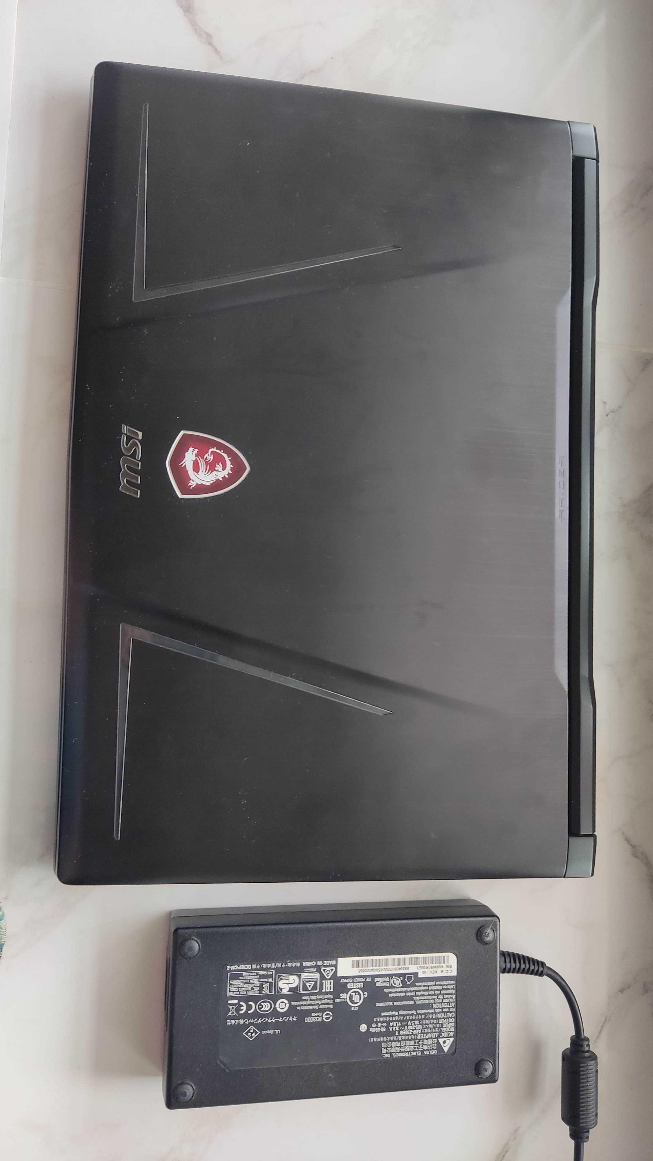 Ноутбук MSI GE73 Raider 8RF