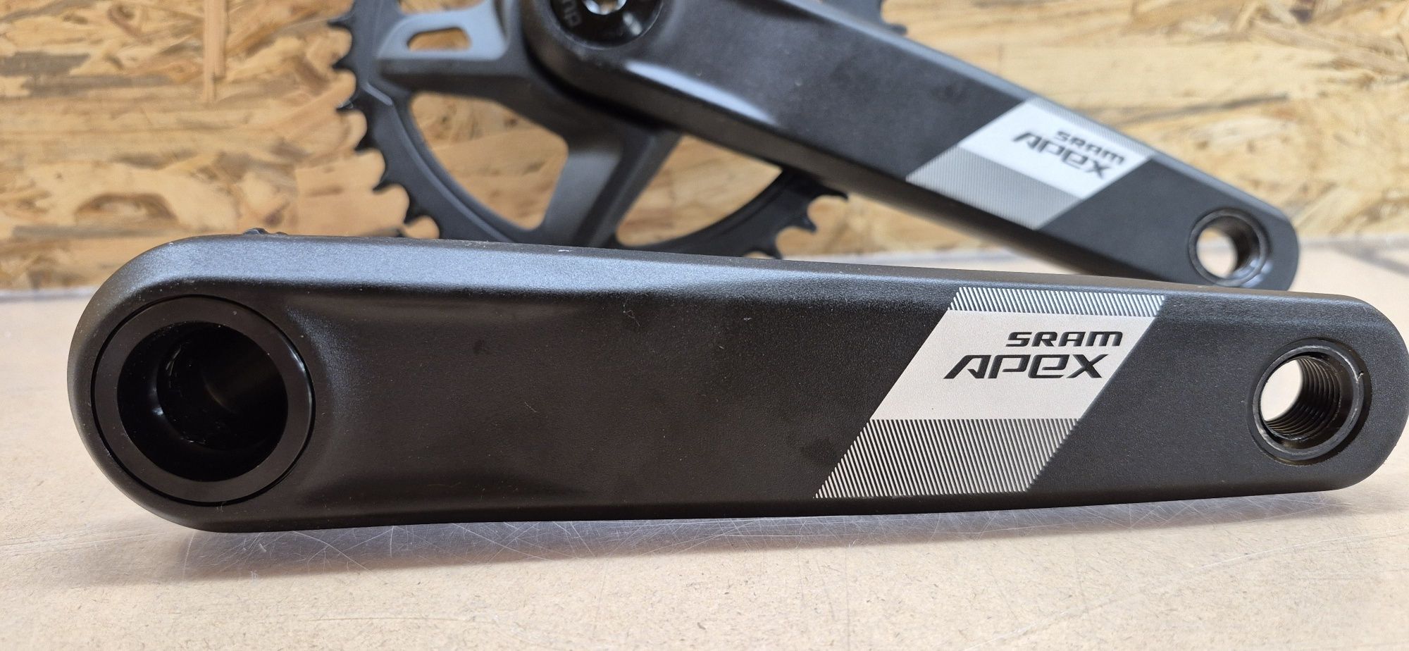 Mechanizm korbowy Sram Apex.  FC-APX-1W-D1 .