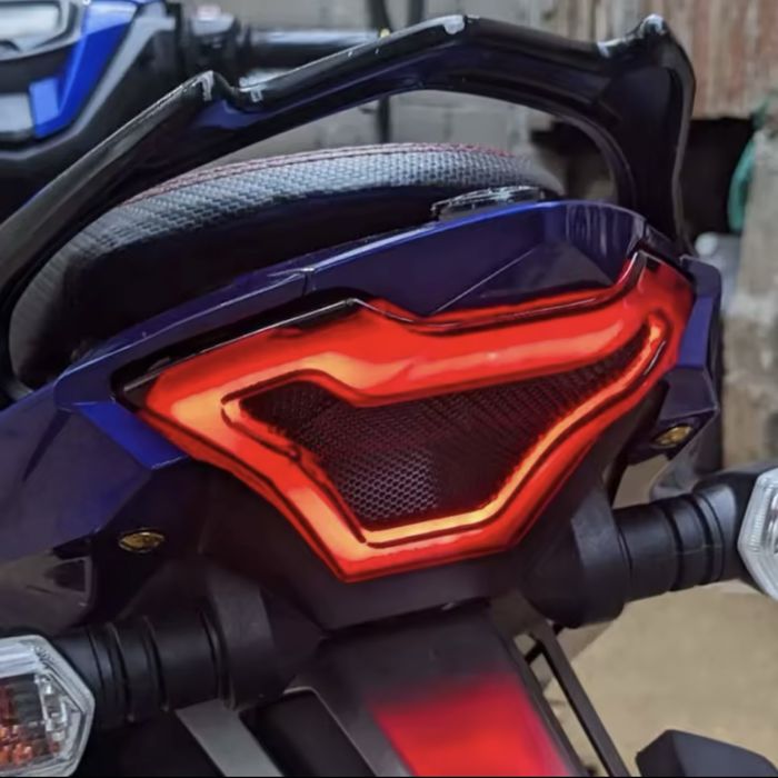 Luz Traseira com Piscas para Yamaha