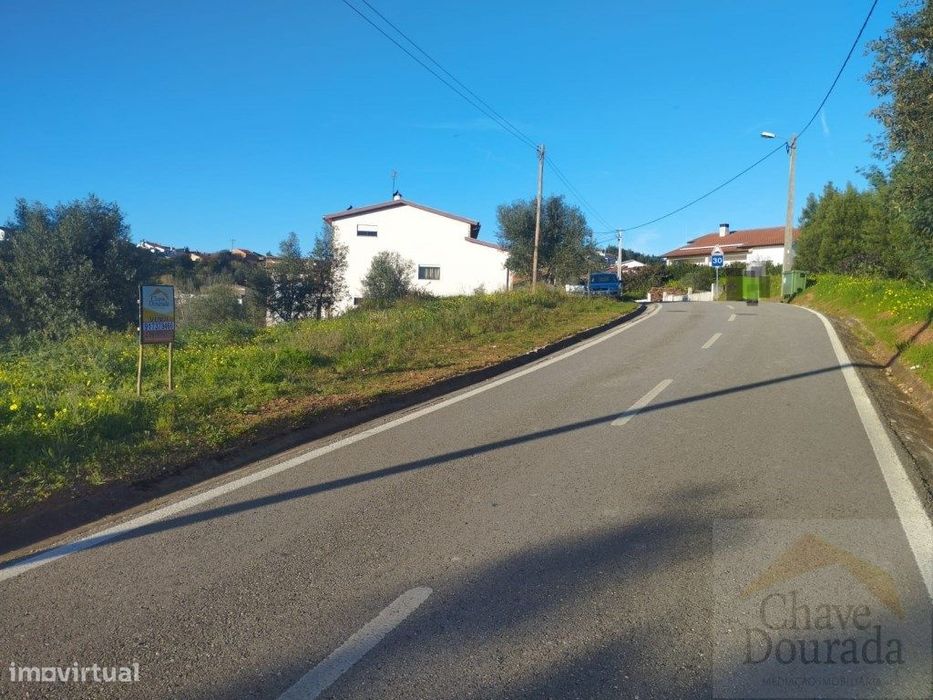 Lote de terreno com cerca de 9.000m2 para construção