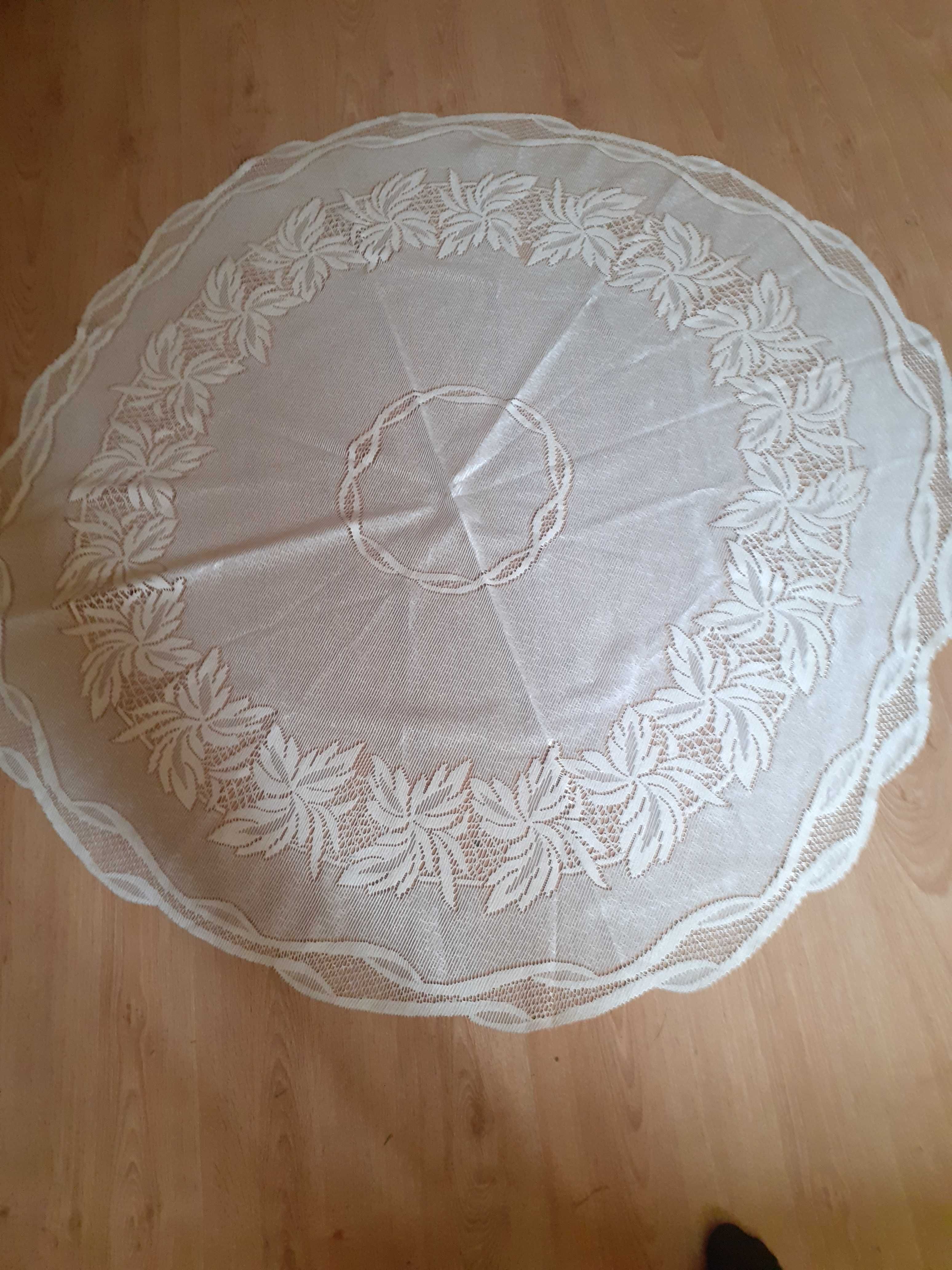 Obrus okrągły prl