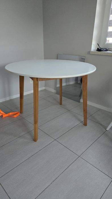 Sprzedam okrągły stół