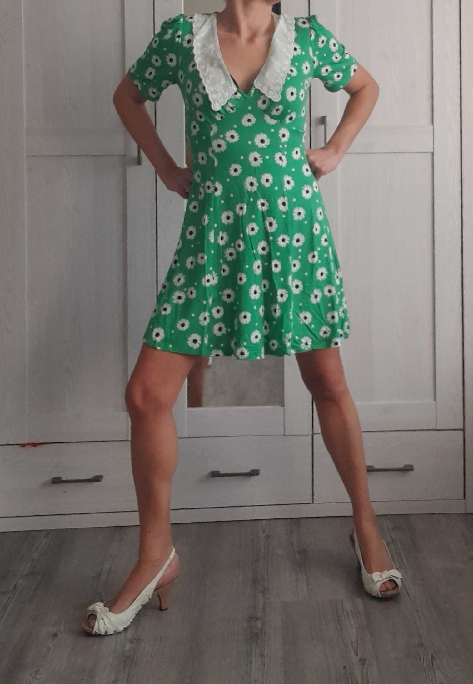 Zielona,krótka sukienka w kwiaty, haftowany kołnierzyk,styl retro,Asos