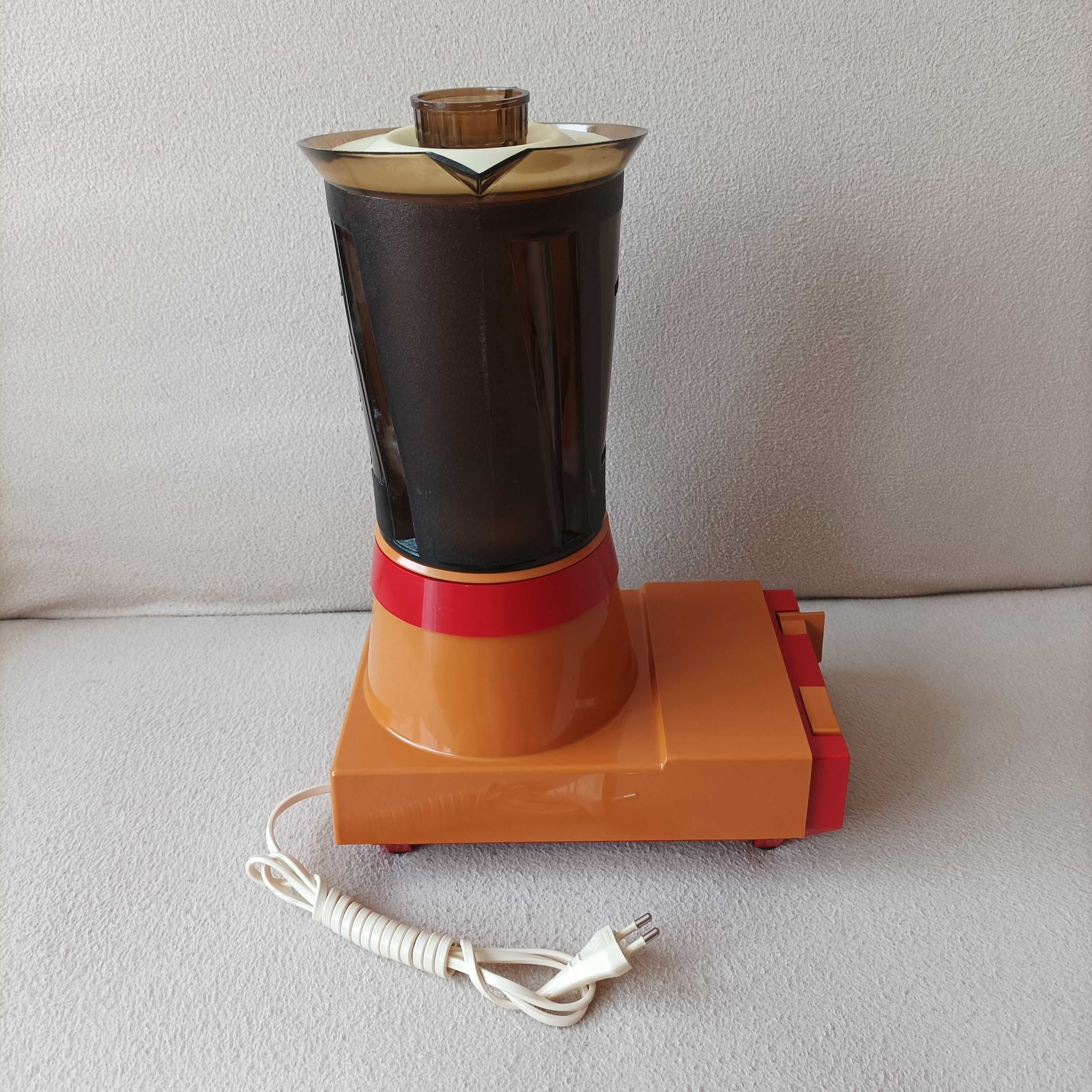 Robot kuchenny mikser Predom typ 53S z czasów PRL 1975rok