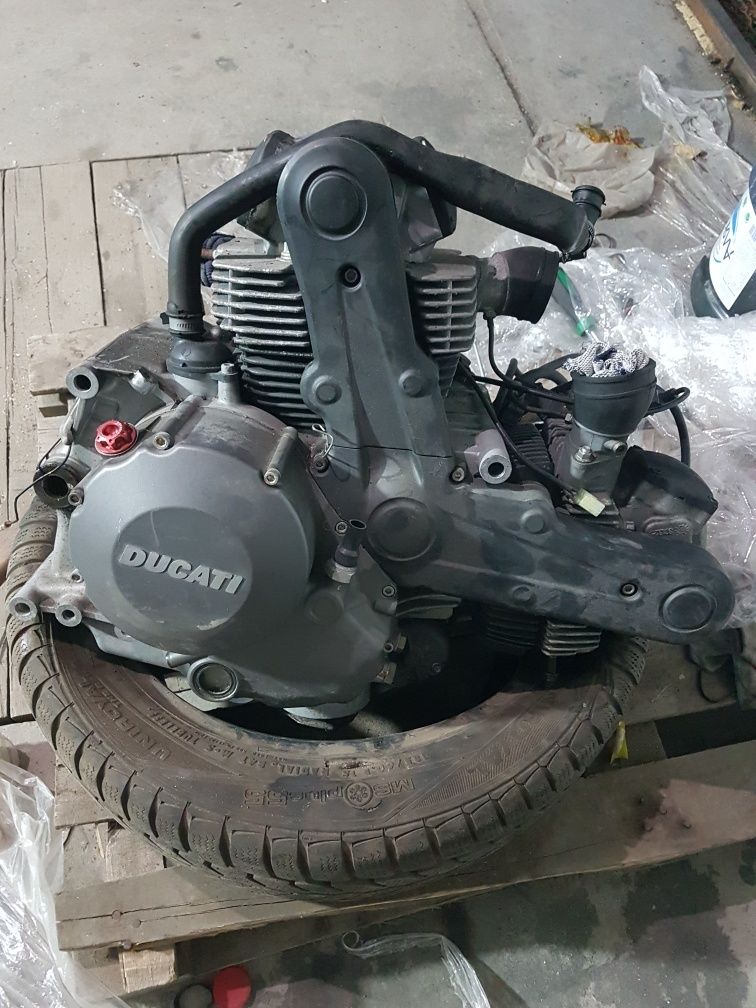 Продам мото двигатель DUCATI MONSTER 696