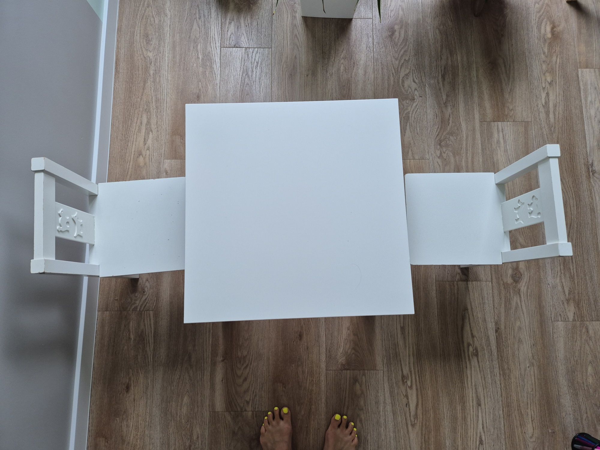 2 krzesełka i stolik dla dzieci Ikea