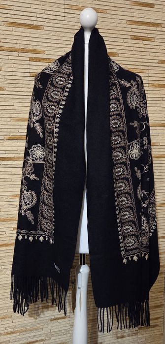 Piękny szal boho haft 50%kaszmir 50% wełna duży rozmiar 200x70 czarny