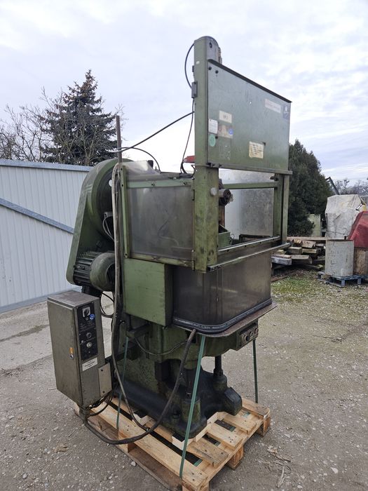 Prasa mimośrodowa 25 t niemiecka Weingarten stan bdb