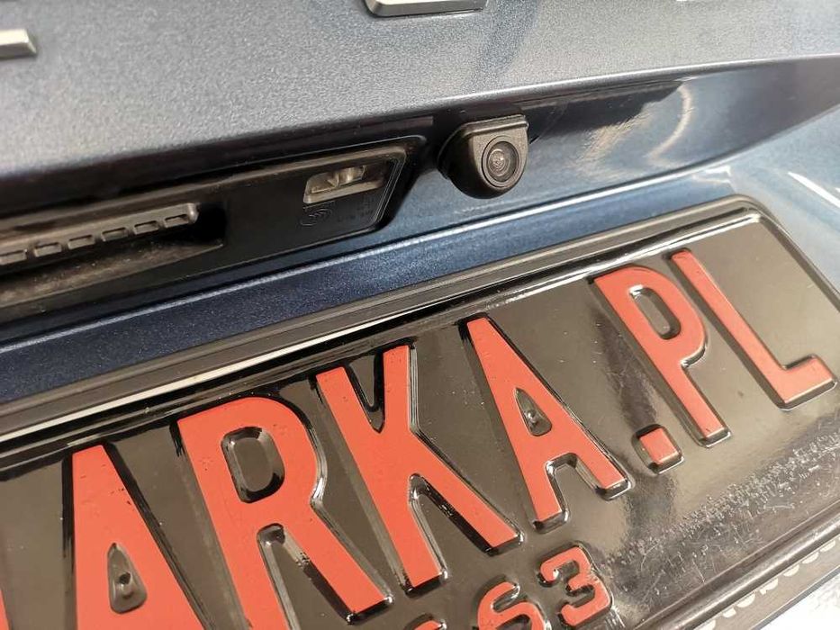 Kamera cofania z montażem Ford Focus 4 IV obraz na fabrycznym tablecie