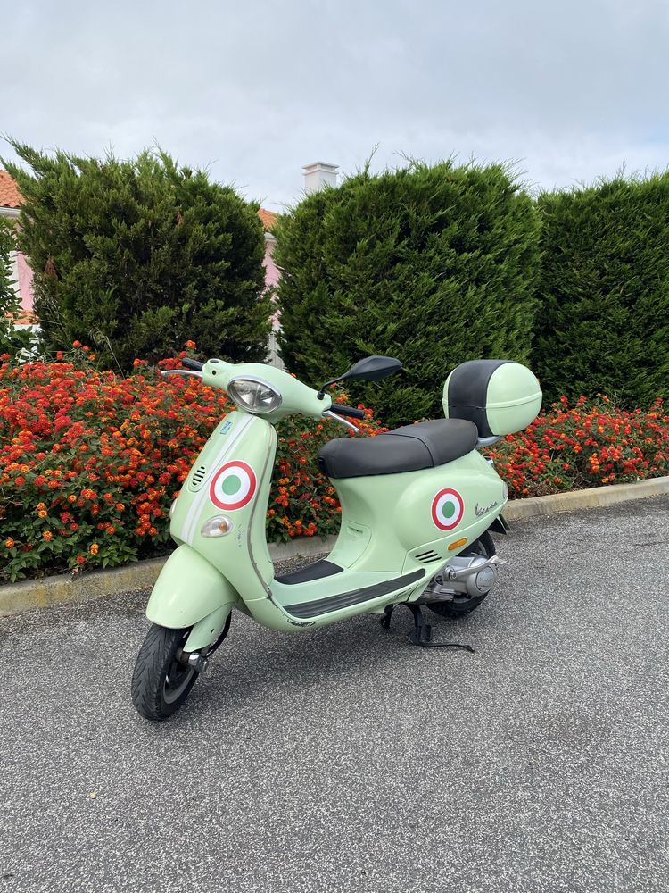 Vespa et4  150-4T