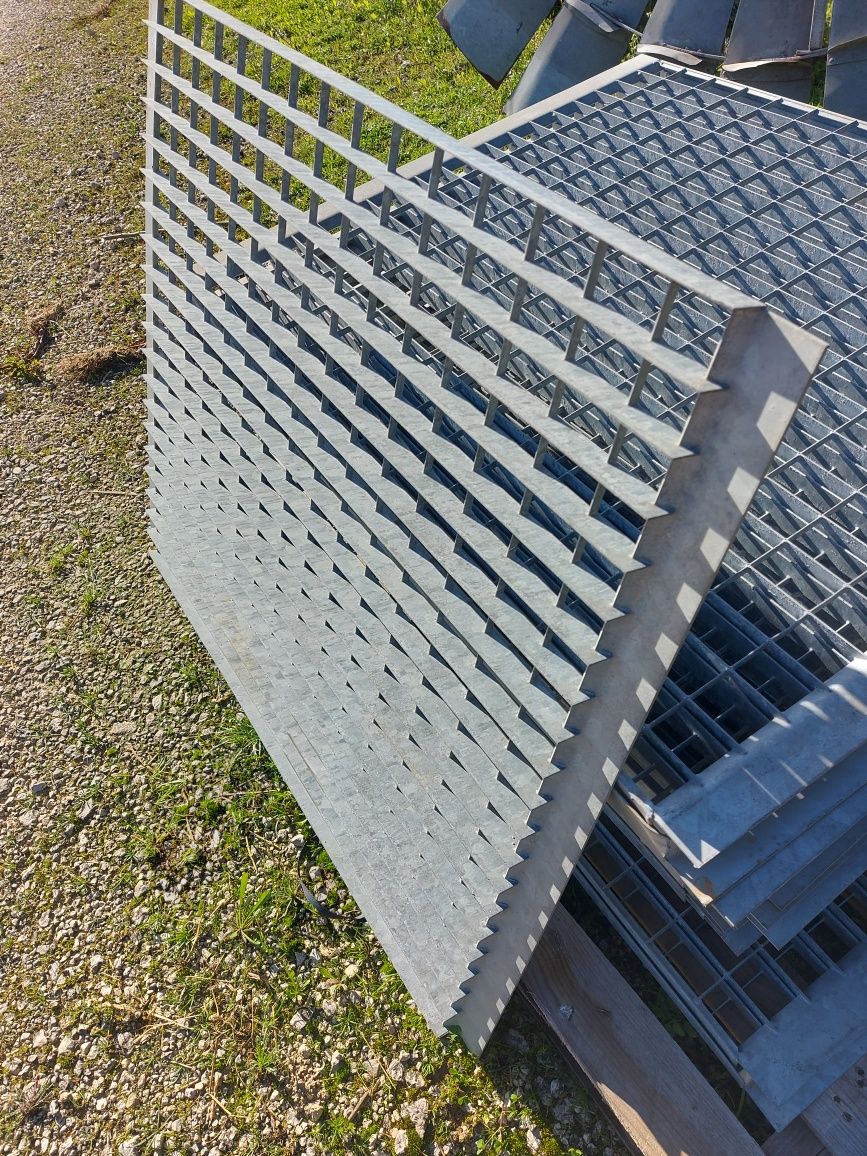 Grelhas metalicas galvanizadas