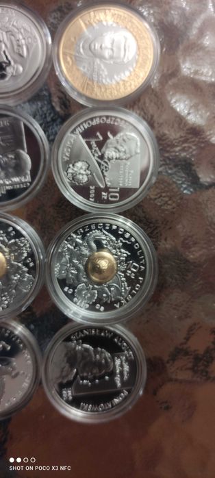 Zestaw 8 srebrnych monet 10 zł.