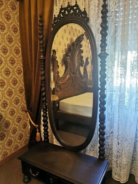 Vendo mobília e outros.