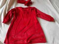 Czerwona welurowa sukienka z opaską 104