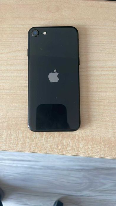 Iphone SE 100% kondycji baterii używany tylko do testowania aplikacji!