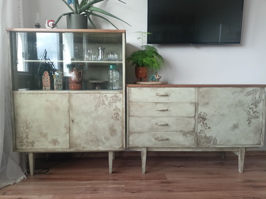 Witryna i komoda PRL odnowione zestaw do salonu