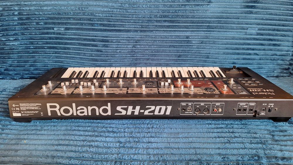 Sprzedam Syntezator Roland SH-201