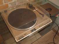 Gramofon Marantz TT 320