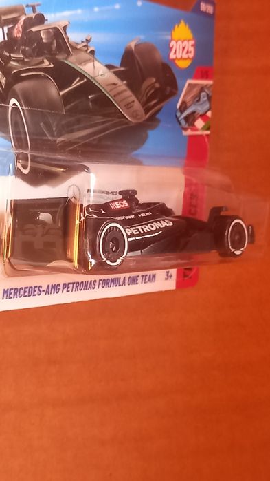 Mercedes-amg Petronas Formula one team hot wheels